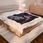 Una Throne Plush Blanket