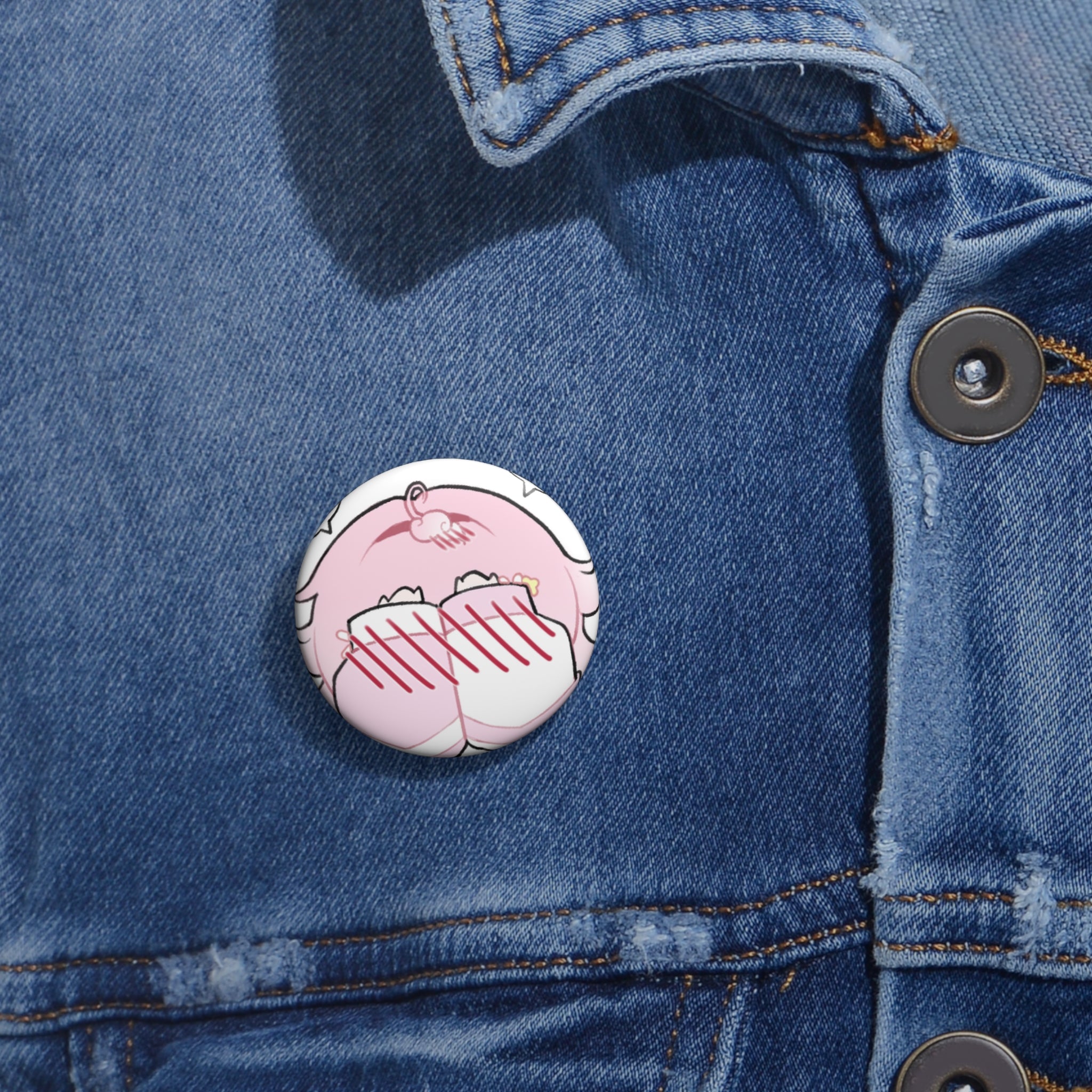 NyoomiePiyu Blush Button Pin