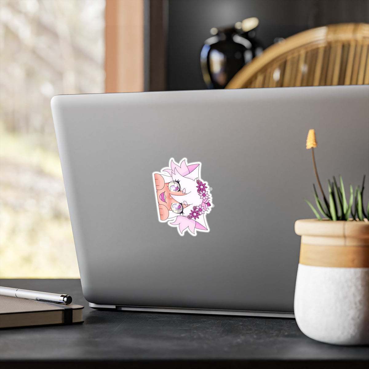 Madduwu "Peeking" Decal